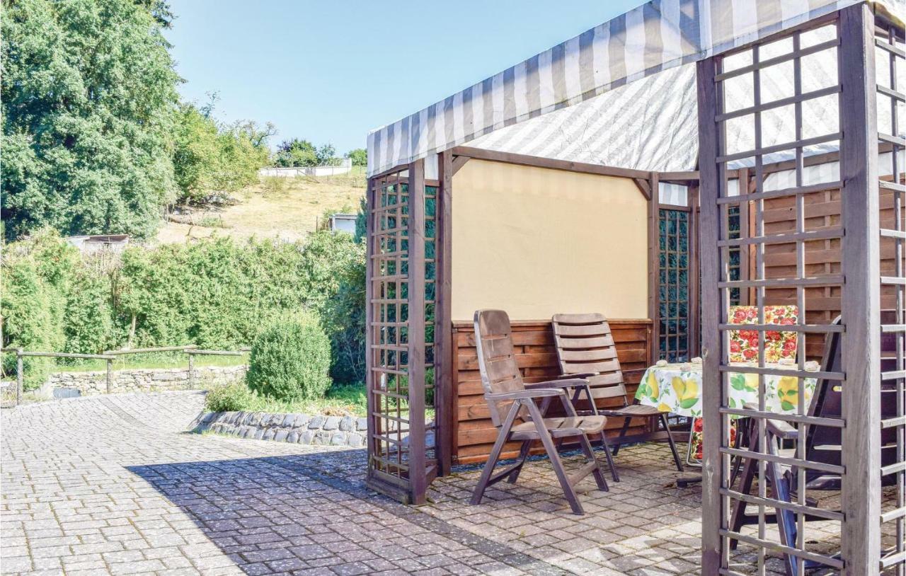 Cozy Home In Sellerich With Kitchen Kültér fotó